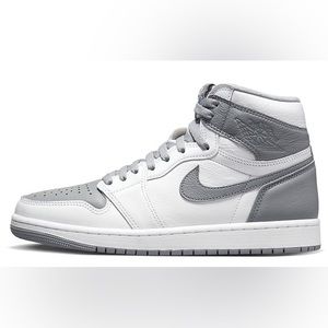Air Jordan 1 Retro High OG “Stealth”